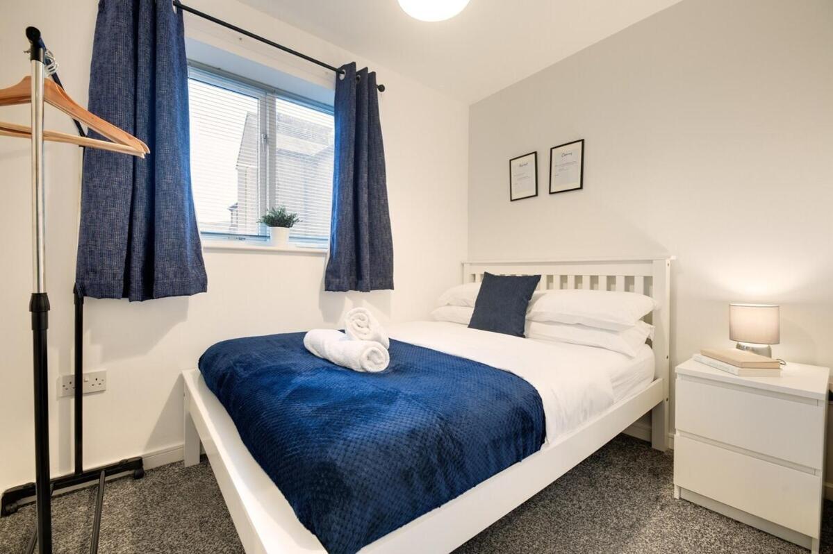 3 Bedroom Centre With Free Parking, Medieval Area Apartamento